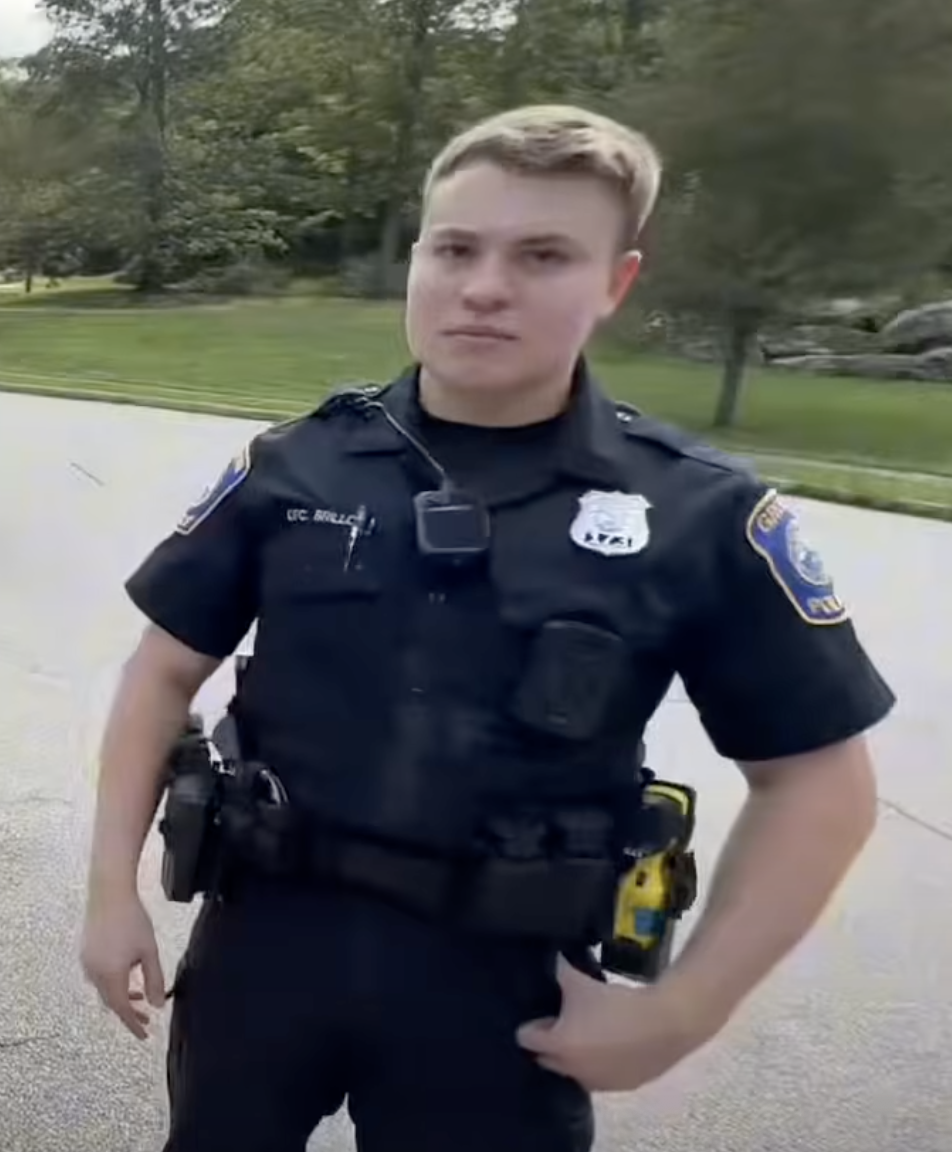 Another useless Groton cop